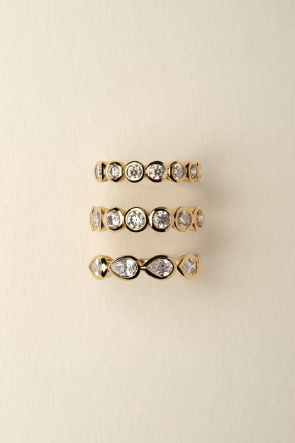Round Diamond Bezel Band | 18K White Gold